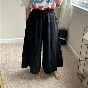 Black Wide-Leg Pants. XS/S